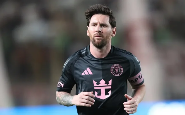 leonel messi Al grupo selecto de fanáticos se le cobró por ver al rosarino unos 3.855 soles peruanos (1.037 dólares). contexto caribe