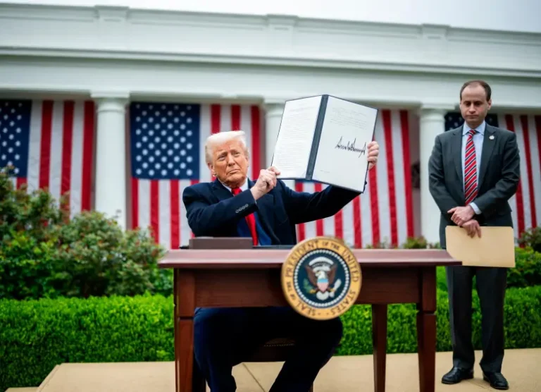 Donald Trump anunció aranceles del 10% para Colombia