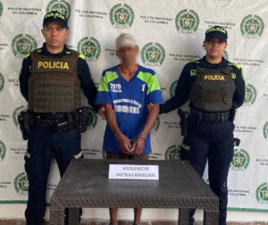 Violencia intrafamiliar: En el barrio San José, en Ovejas (Sucre), la Policía capturó en flagrancia a Martín Segundo Pérez Andrade, de 58 años de edad, por agredir física y verbalmente a su madre de 96 años.