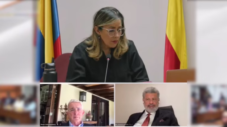 Álvaro Uribe en EL MOMENTO DE LA SENTENCIA