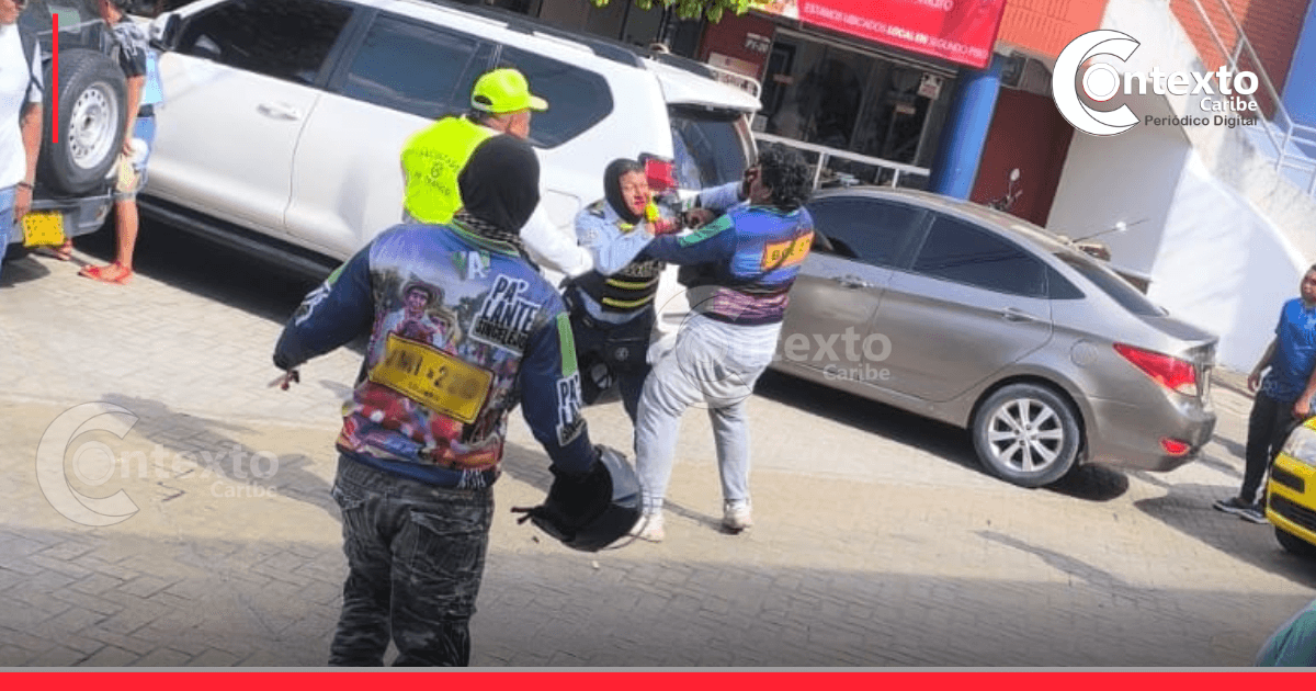 Agente de tránsito herido tras ser agredido por un mototaxista en Sincelejo durante un procedimiento de inmovilización de su motocicleta cerca del Gran Centro El Parque.