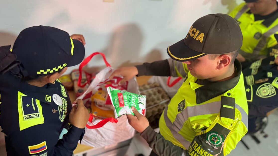 Más allá de la seguridad: Policía de Bolívar apuesta por la ayuda social en comunidades