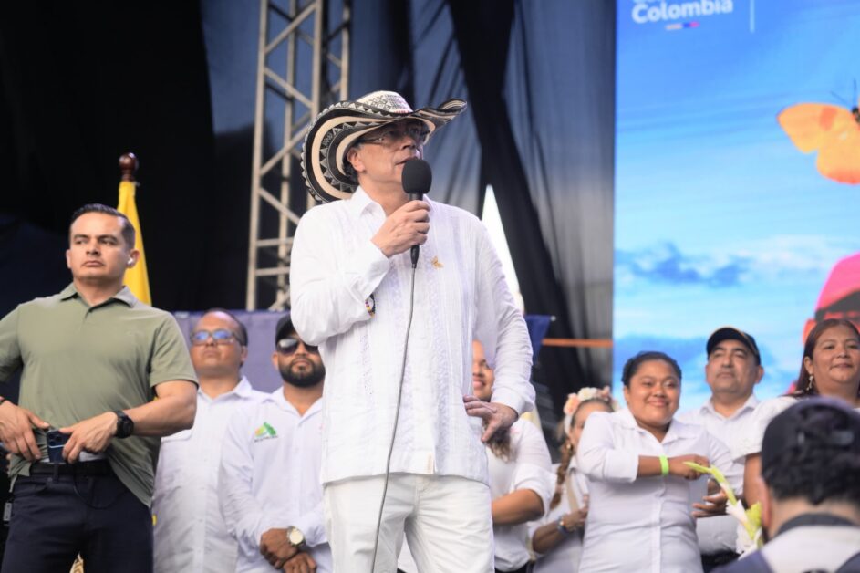 GUSTAVO PETRO EN SINCELEJO Gobierno del presidente Gustavo Petro destaca reducción de pobreza y ampliación de programas sociales en Sucre