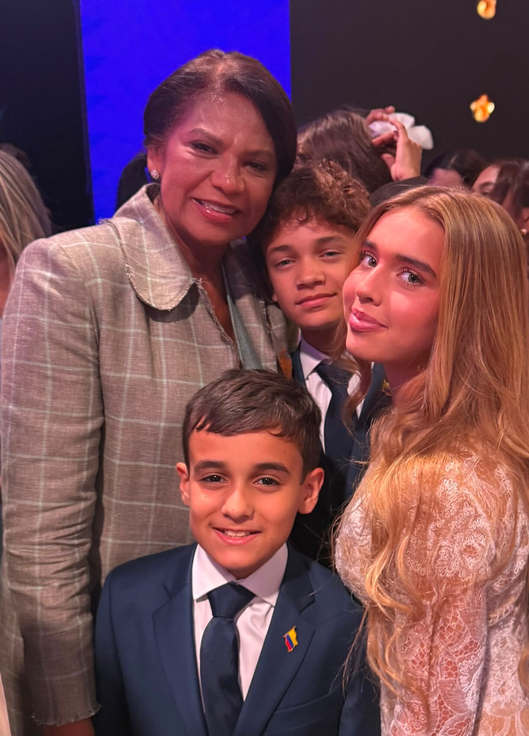 GOBERNADORA DE SUCRE Y FAMILIA PRESIDENCIAL ABELARDO DE LA ESPRIELLA edited Lucy García y su cercanía con el presidente Abelardo de la Espriella abren expectativas para Sucre